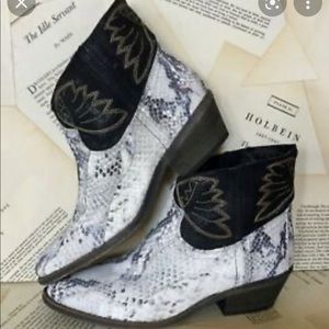 NWOT Free people dorado snake embossed cowboy bootie